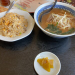 聚福源 - 味噌ラーメンとチャーハンのセット