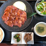 Yakiniku Den - 