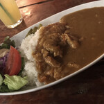 プー横丁 - チキンカレー 大盛り