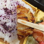 Shinshintei - 日替わり弁当　やまぼうし　１２６０円のおかず　焼きじゃがいも　【　２０１２年１２月　】