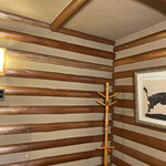 延 - 絵画も飾ってあって落ち着きます