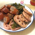 シャオウェイヤボー - 蓮根と昆布