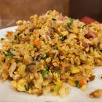 南海飯店 - ピリ辛焼飯②