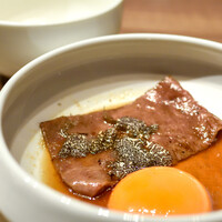 焼肉うしごろ 銀座店 - ザブトンのすき焼き 黒トリュフ