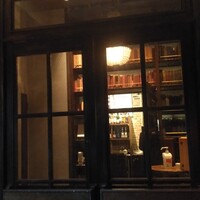 TOKYO Whisky Library - 