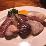 満味 - 塩ホルモン盛り合わせ