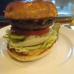 ザ・コーナー ハンバーガー＆サルーン - 