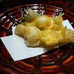 天麩羅とお蕎麦　三輪 - 百合根の天ぷら