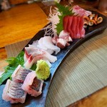 喜作 - 刺身盛り合わせ