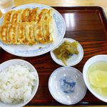 ぎょうざの満洲 - 餃子定食