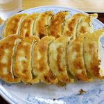 ぎょうざの満洲 - 餃子定食（餃子アップ写真）