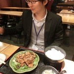 焼勿 - M山氏は豚の生姜焼きをチョイス