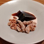 虎白 - デザートはラム酒にクルミと松の実黒糖ゼリー