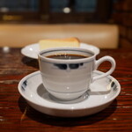 カフェ・アンセーニュ・ダングル - 