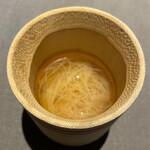 茶禅華 - 香虎竹茶～竹筒で味わう高知のお茶に鶏出汁と素麺を合わせたひと品