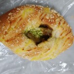 Baikal - 焼カレーパン