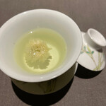 茶禅華 - 菊のお茶