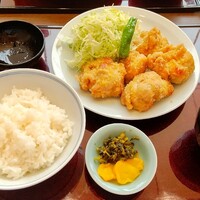 割烹 嶋村 - 若鳥ひとくち揚げ(皿もり) 1,000円 ♪