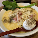 らぁ麺 十六 - らぁ麺 alla カルボナーラ（大盛）