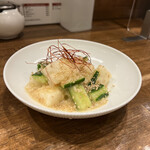 創作麺工房 鳴龍 - 山芋ときゅうりのごまサラダ　400円