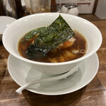 創作麺工房 鳴龍 - 醤油拉麺　900円