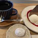 hazicco cafe and bake - 