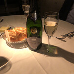 エピスカネコ - 