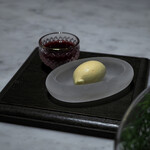 Yama  - ロックフォールのアイスと赤ワインソース