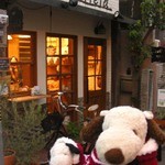 シーフィールド - 昭和町にあるとっても小さなカフェ、シーフィールド(c‐field)さんにやってきました。前からずっと来たかったんだけど、営業日と合わなくて、なかなか来るチャンスがなかったの～。(営業日/月・火・水)