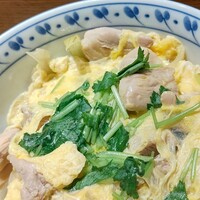 手打ちそば 大石 - 2021.12.親子丼.鶏肉がいっぱい入ってる！