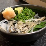 ふぐ屋とら乃介 - とらふぐの皮湯引き