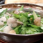 トリワイン ＰＩＫＯＳＨＨＨＵ - カキとキノコ、野菜色々のアヒージョ