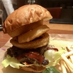 BROOKLYN CITY GRILL - 「BBQ STEAK BURGER(ステーキバーガーwithフレンチフライ)」(1529円)