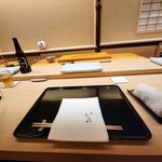 鮨 おおが - カウンターだけ