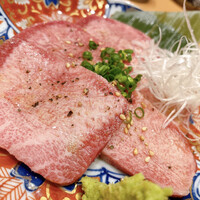 神戸焼肉 金虎 - 