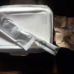 K&M Vegan Kitchen 菜美 - ヴィーガン弁当　もちはこびでどうしてもくずれるのだけど・・