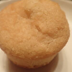 K&M Vegan Kitchen 菜美 - ココナッツマフィンは甘さがやさしげ、ココナッツ繊維のしゃりしゃりがアクセント