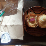 K&M Vegan Kitchen 菜美 - マフィンの袋にもねこさんシール！