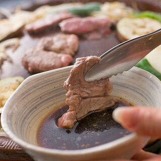 独自の味わいに仕上げたタレ