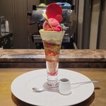 Patisserie & Chocolat Bar Del'Immo - パフェシャンパンベリーピスターシュ