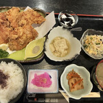 Robata Genki - 鶏の唐揚げ定食　858円