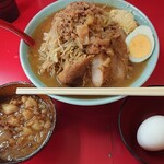 Ramen Fujimaru - これだけでも、かなりボリュームがある