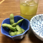 一千代 - 野毛抹茶ハイにお通しの枝豆