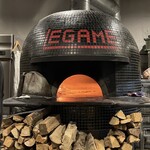 ピッツェリア・エ・バール・レガーメ - ピッツァ窯の搬入は大変だったねと思い出話