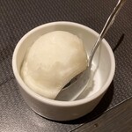博多 焼肉 八十八 - 瀬戸内レモンシャーベット
