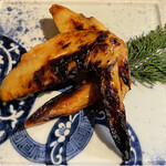 圭蔵 - 鹿野地鶏の手羽味噌焼き