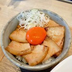 宍道湖しじみ中華蕎麦 琥珀 - 吊るし焼きバラ丼