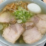 Kitakata Ramen Toshi Shokudou - チャーシュー麺塩玉子入り