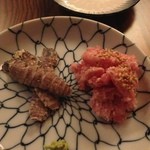 産直屋 たか - 愛知三河湾の蝦蛄、北海道松前のマグロの脳天