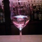 柳小路 まるうめ - グラスで白ワイン